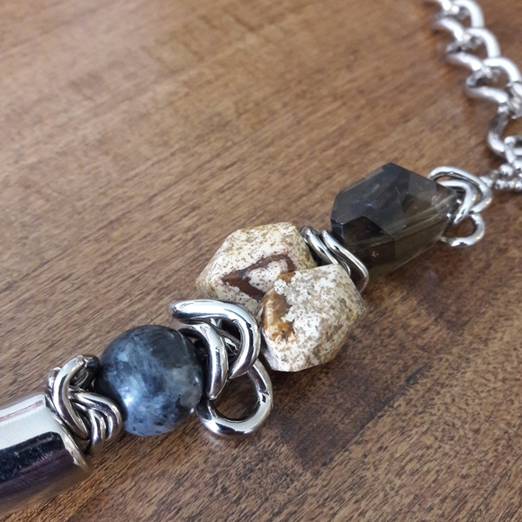 Pam Hiram Earthy/Anthropology Necklace - Picture 7 of 10